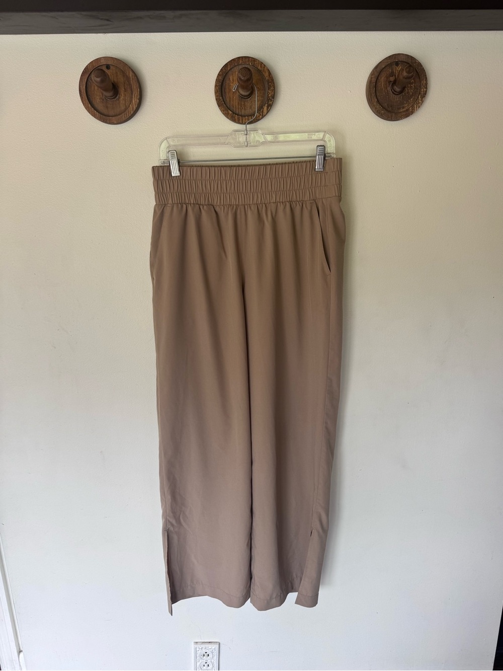 GAP runaround high rise Wide Leg Pants in Taupe Brown size medium